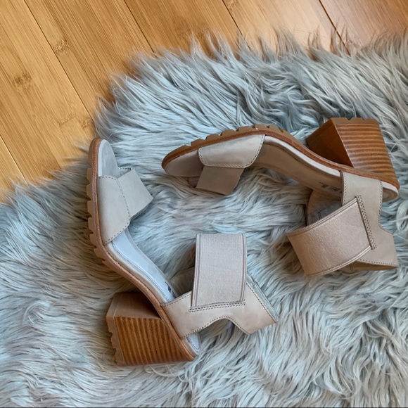 SOLD✨NWOB SOREL Nadia Dove Sandal - Picture 3 of 11